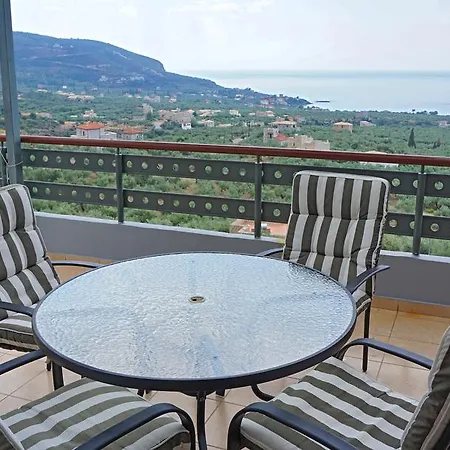 Iro & Niovi Holiday home Riglia
