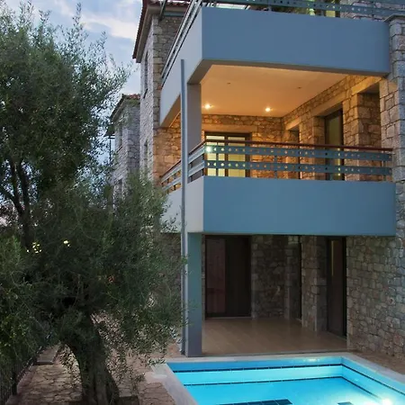 Iro & Niovi Holiday home
